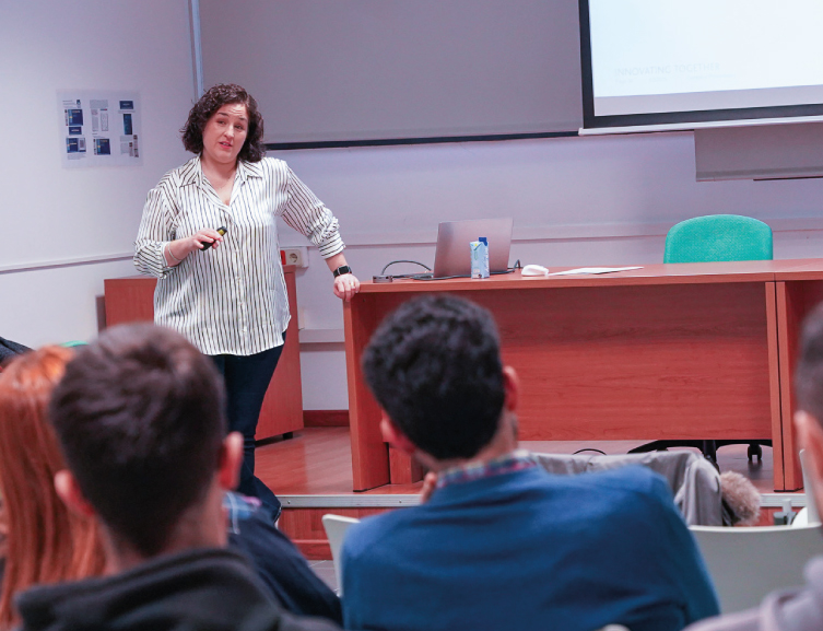 Innovation Breakfast with Lourdes Pastor Pérez, expert in advanced materials...